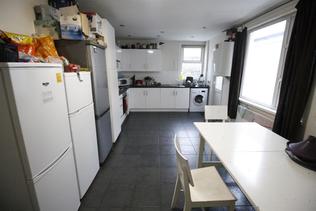 Kitchen.Jpg