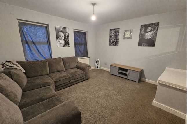 1, Avocet Place, Mansfield photo 3