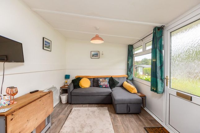 32, Summercliff Chalets, Swansea photo 3