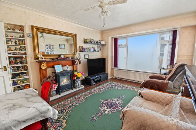 48, Harewood Road, Bedford photo 3