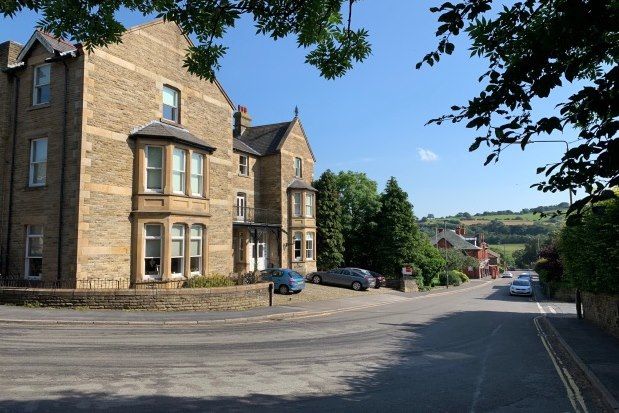Flat to rent in Chinley Lodge, High Peak