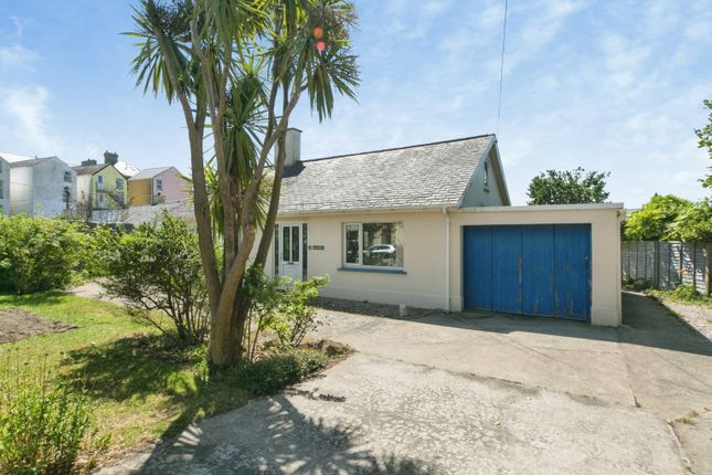 Glanerch,, Queens Road, Criccieth photo 2