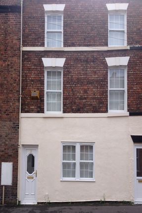 Terraced house for sale in Red Lion Street, Boston