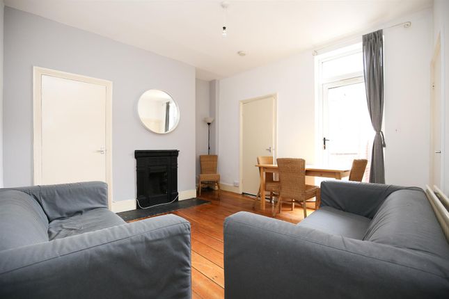2-bed house on Chippendale Place, Newcastle Upon Tyne, £950/mo