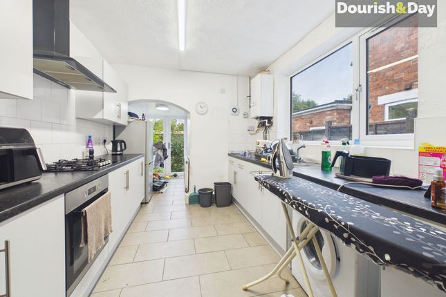 130 Sandon Road, Stafford photo 3
