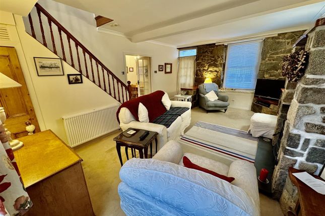 Ty Nesa, 8 Church Place, Pwllheli photo 3