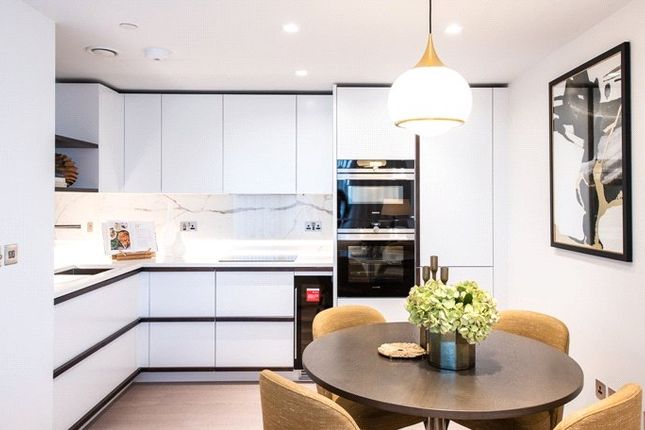 28,, Garrett Mansions, London photo 3