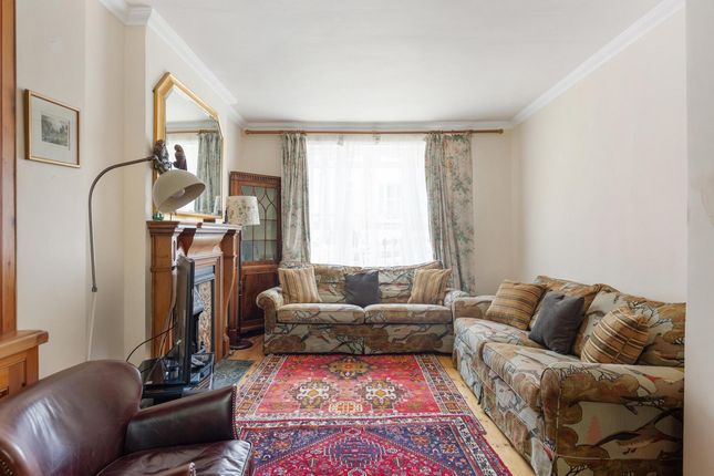 28, Raynham Road, London photo 3