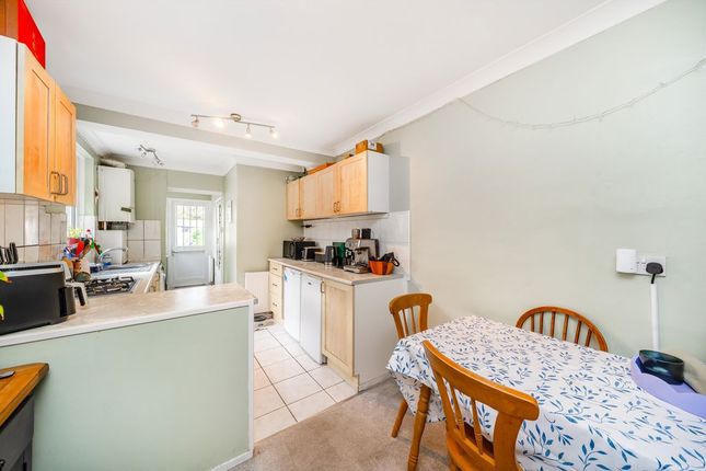 Campbell Road, Twickenham photo 3