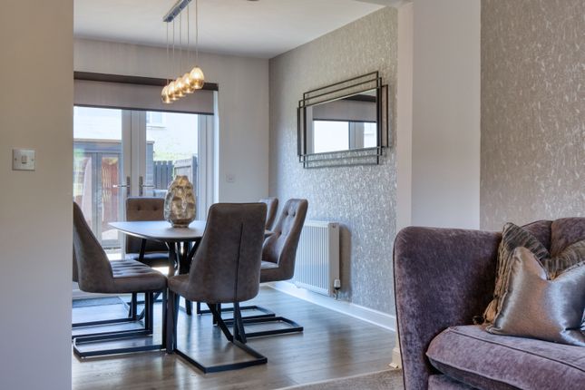 9 Dales Park Place, Kilmarnock photo 4