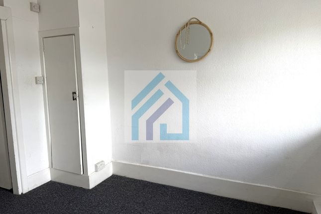 Flat 9, Bournemouth photo 3