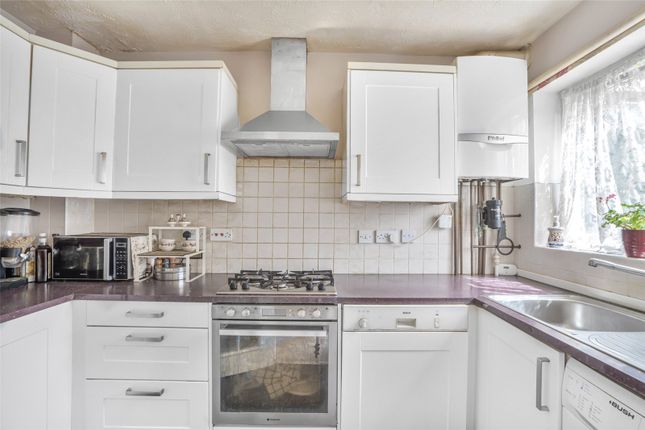 59, Norbury Avenue, Hertfordshire photo 4