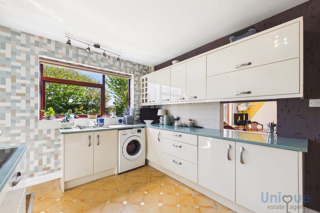 32, Princes Way, Fleetwood photo 2