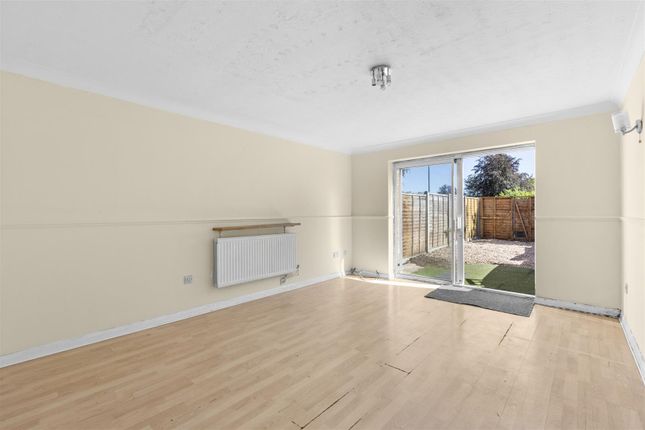 8, Oldhouse Close, High Wycombe photo 4