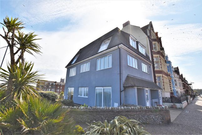 Flat for sale in Lakeside Appartments, Cabbell Road, Cromer