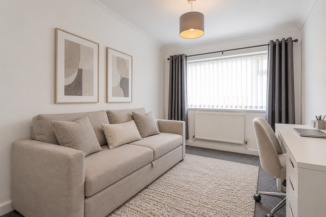 7,7, Davnic Close Pontypridd Street, Barry photo 4