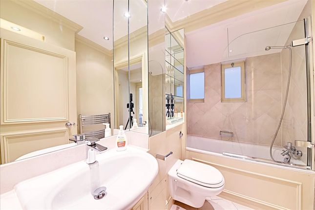 Flat for sale in Portland Place, London