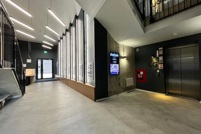 1F Spinners Way, Manchester photo 4