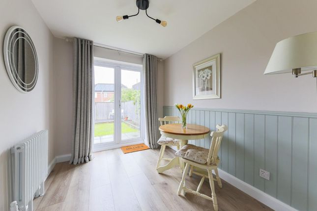 54 St. Cuthberts Way, Newcastle Upon Tyne photo 4