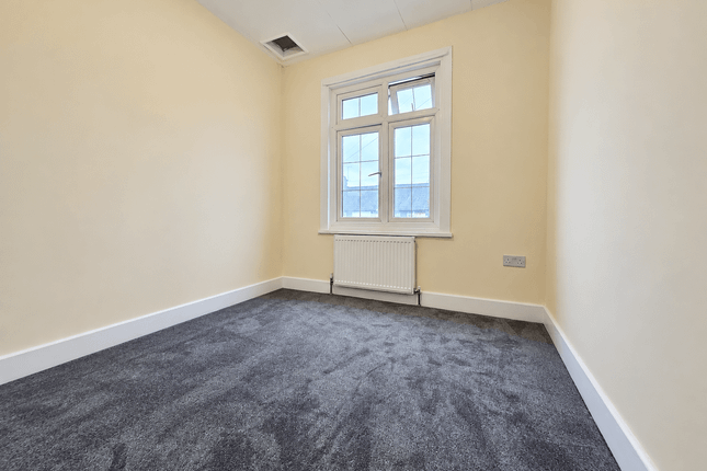12 Tudor Road, Luton photo 5