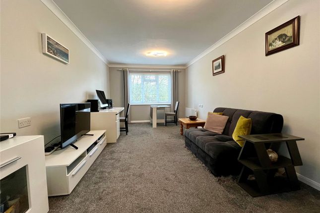 Flat for sale in Tarragon Drive, Guildford, Surrey