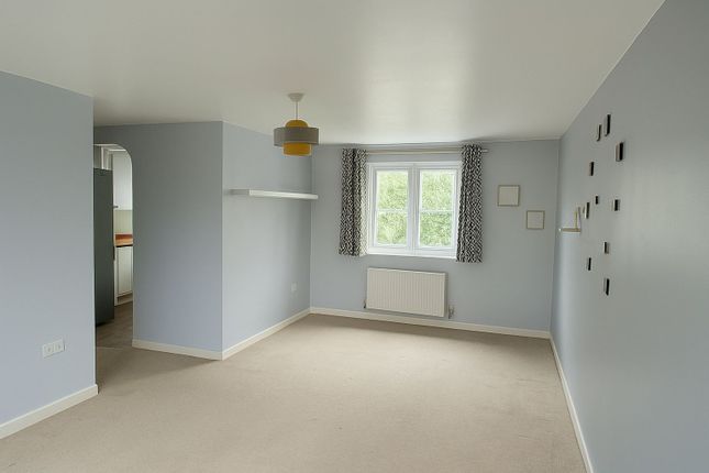 6, Vinescroft, Trowbridge photo 2