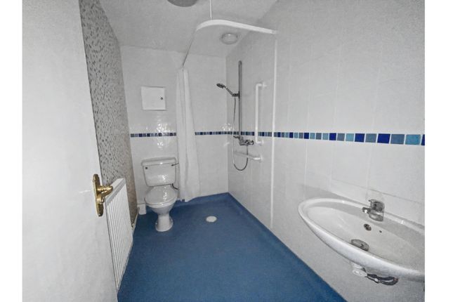 103 Flat B, Chesterton Road, London photo 5