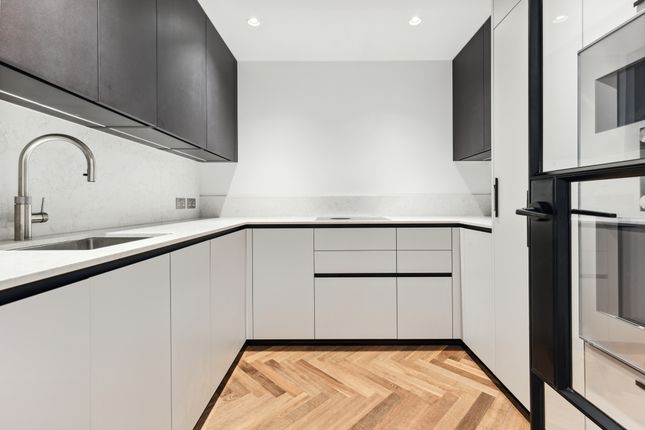 34, Clarges Street, London photo 4
