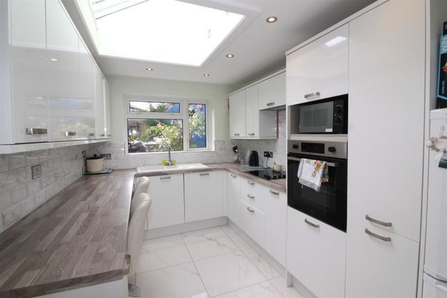 17, Penmaen Avenue, Blackwood photo 3