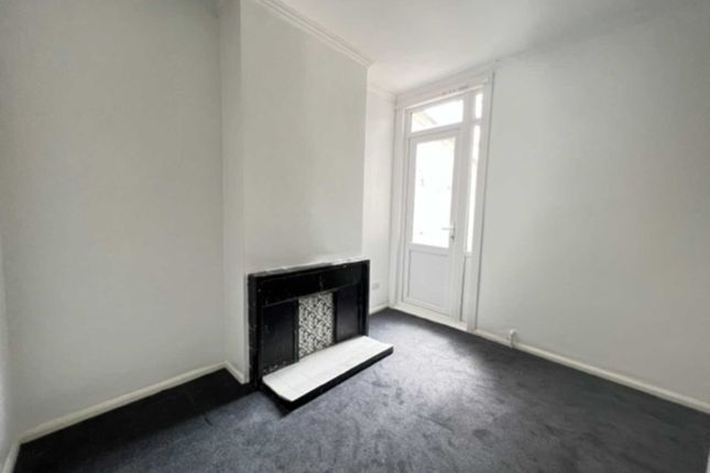 Studio house on Room A, St`Mary Street, London, £797/mo