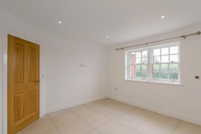13, South View, Nun Monkton photo 4
