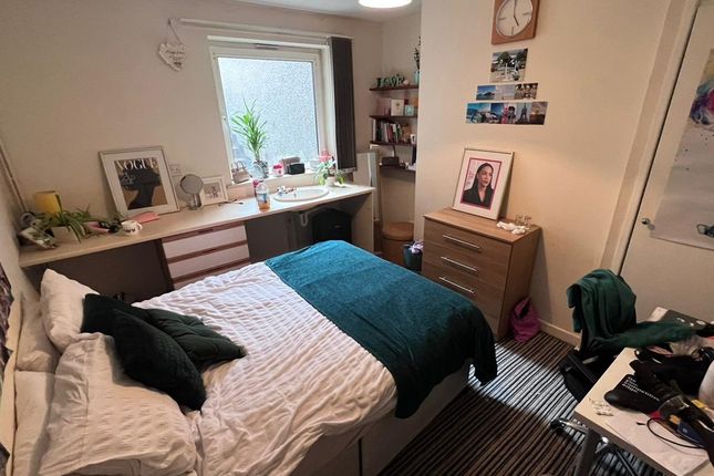 Shared accommodation to rent in King Edwards Road, Swansea