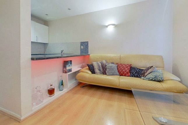 1-bed house on 39 Veronica Gardens, London, £160,000