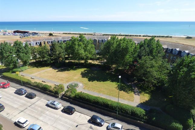 38, Kingmere, Littlehampton photo 2