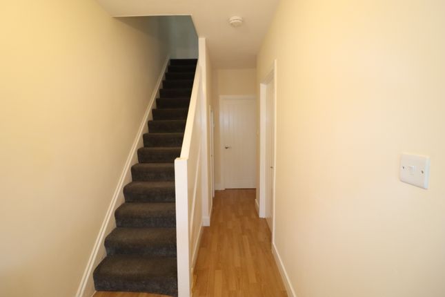 9, Dunkeld Road, London photo 2