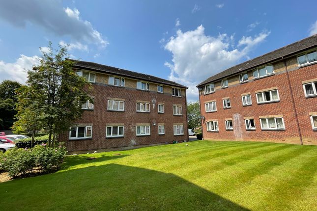Thumbnail Flat for sale in Westwood Court, High Street, West End, Southampton