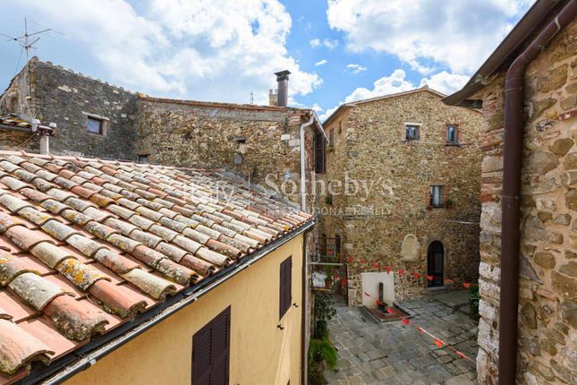 Detached house for sale in Piazzetta San Martino, Manciano, Toscana