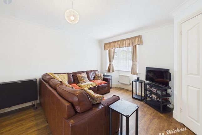 20 Prestwold Way, Aylesbury photo 2