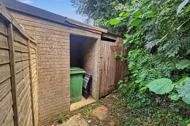 24, Walcot Close, Plymouth photo 4