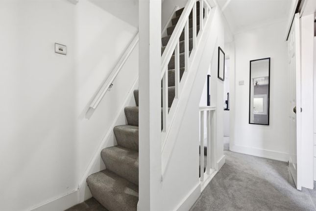 14, Eagle Terrace, Woodford Green photo 4