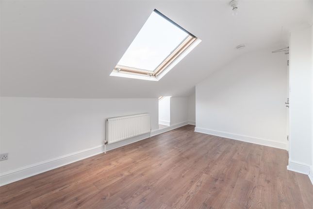Flat 5, 79, Pearl Road, Walthamstow photo 3