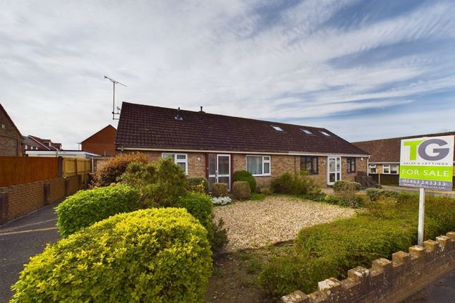 Bungalow for sale in Swallowcroft, Eastington, Stonehouse
