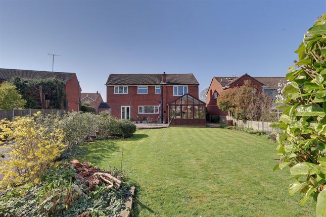 6, Glebe Close, Newent photo 2