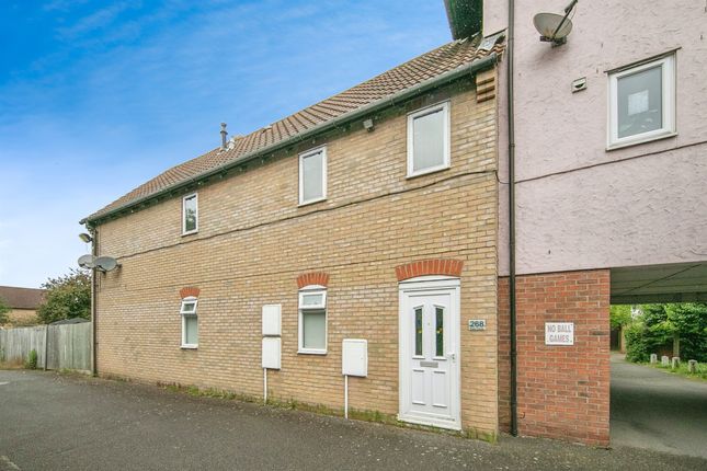 Thumbnail Flat for sale in Dale Close, Stanway, Colchester