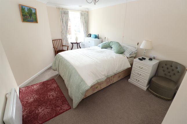Flat for sale in Townsend Court, High Street South, Rushden