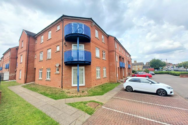2-bed flat on 84a, Fletton Avenue, Peterborough, £120,000