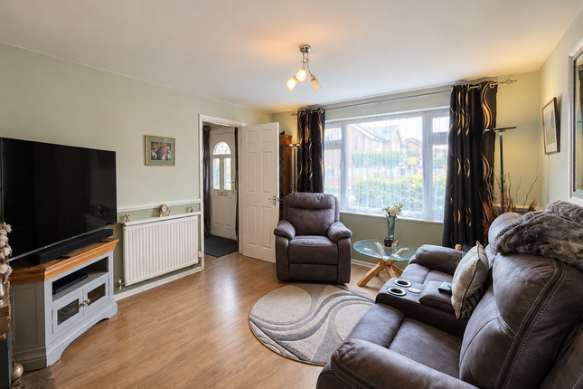 13, Kibblewhite Crescent, Reading photo 4