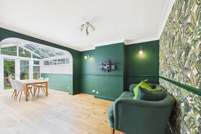 66 Brooklyn Gardens, Cheltenham photo 4