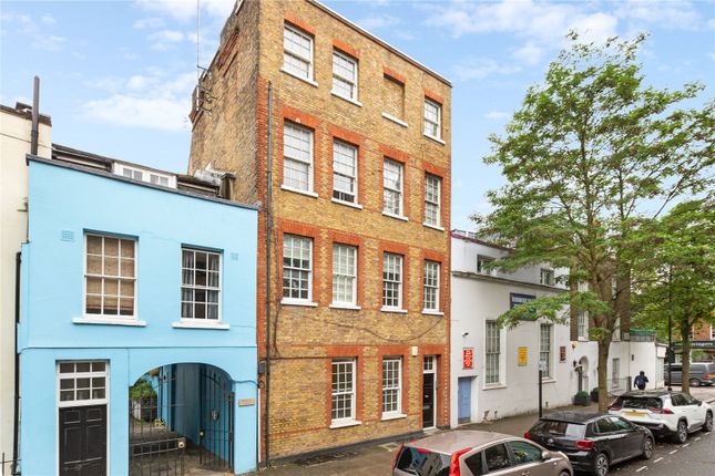 Thumbnail Flat for sale in Rossmore Road, London