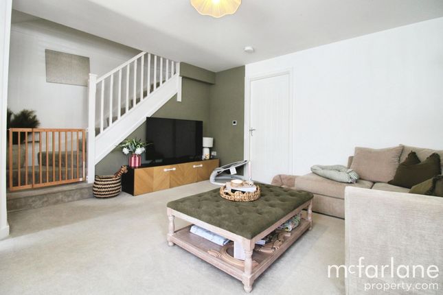 11 Brimstone Road, Swindon photo 2